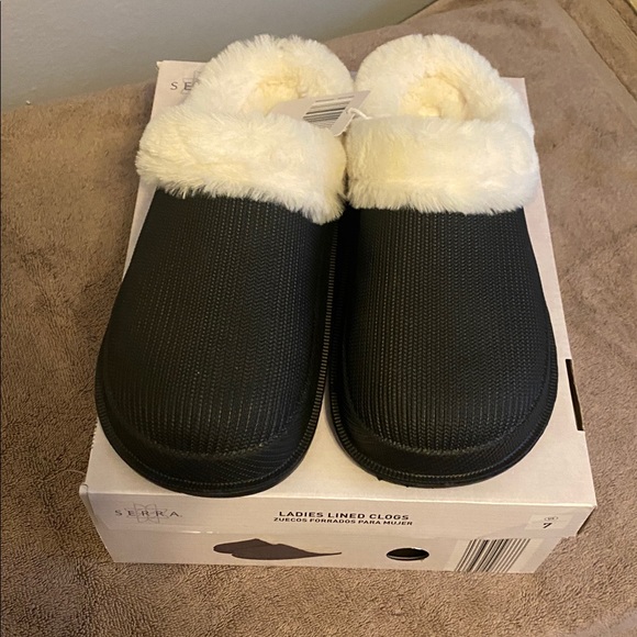 Clogs - Picture 3 of 9